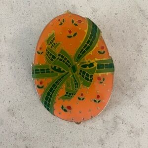 Enamel Eater Egg broach / pin